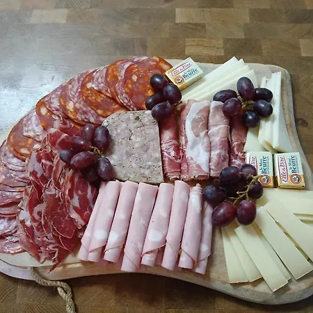 Les Oliviers Nocleg ze śniadaniem