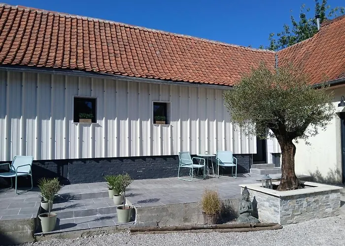 Couette-café Les Oliviers Chériennes