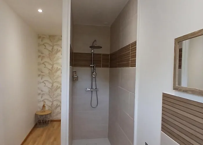 Couette-café Les Oliviers 3*